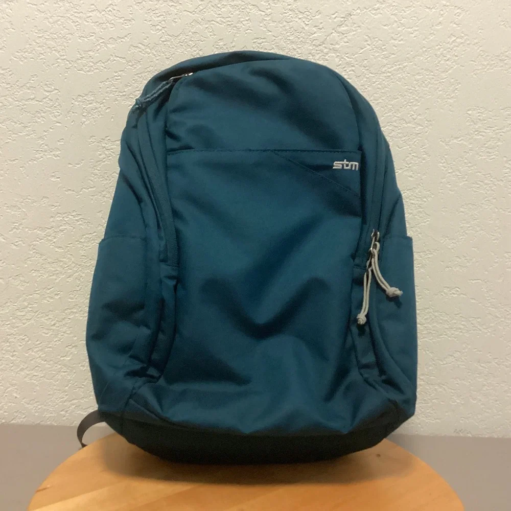 STM Laptop Backpack Unisex OS Teal Blue Padded Sleeve Tech Organizer Pocket